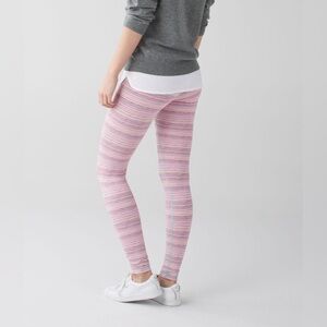 Lululemon Wunder Under Pant III *Luxtreme
Cyber Stripe Flash Light size 10 EUC